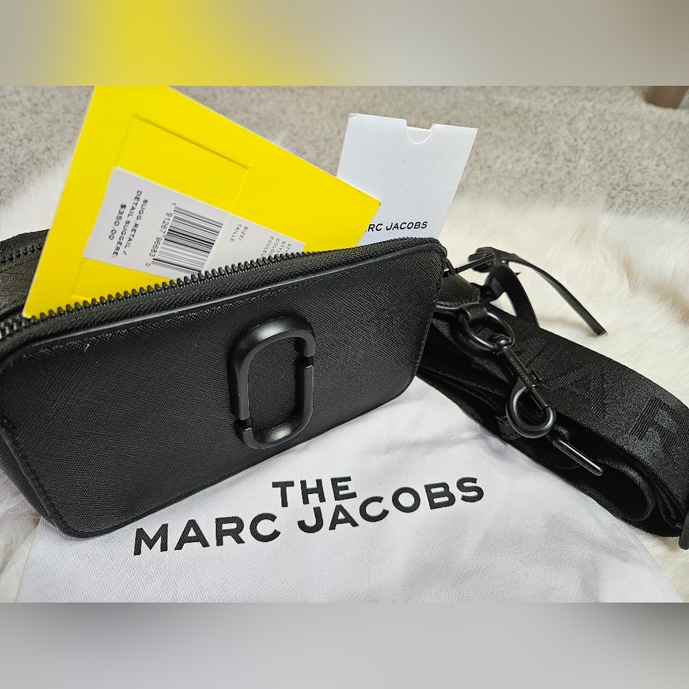 Marc Jacobs Black Snap Shot Crossbody Purse  4 spots left - Picture 2 of 9